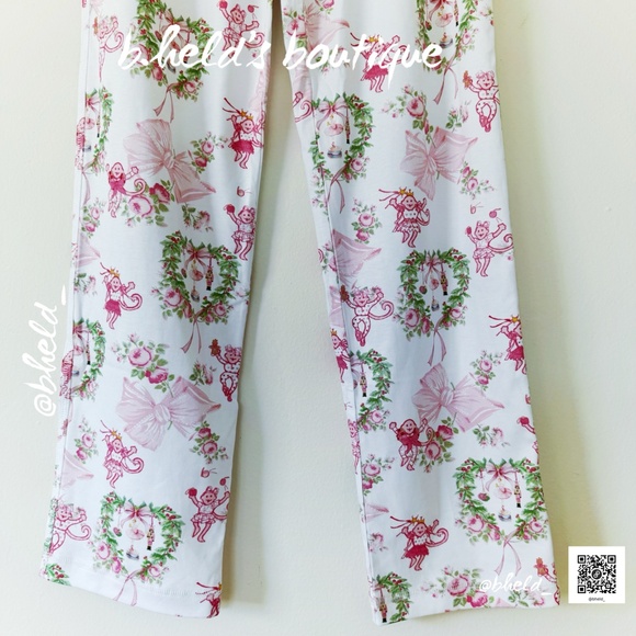 Roller Rabbit x LoveShackFancy Men’s Merry Monkey Beaux Spencer PJs Holiday Pink - Picture 13 of 17